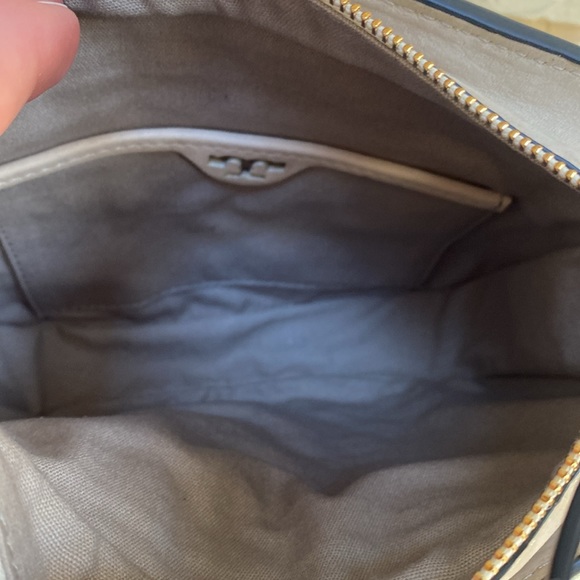 Tory Burch Gemini Link Boho Small Crossbody Bag with Dust Bag - Picture 14 of 15